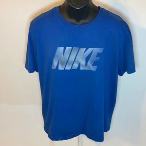 Nike Graphic Tee